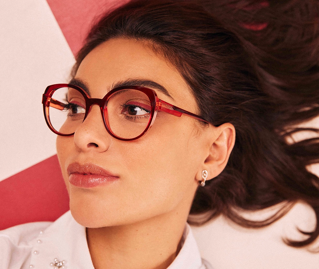 Lady wearing Caroline Abram